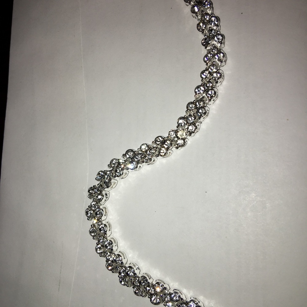 Elegant Multi Crystal Rhinestones tennis bracelet - Picture 6 of 6